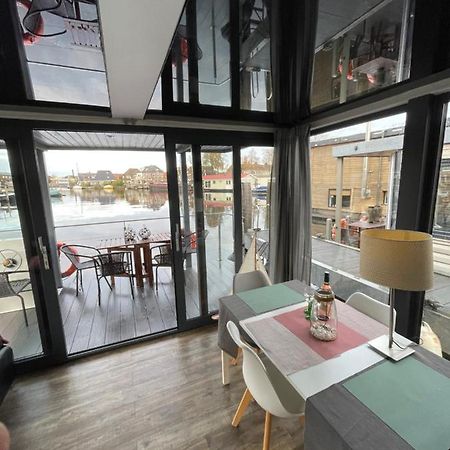 Slapen Op Het Water Apartment Zwartsluis Bagian luar foto