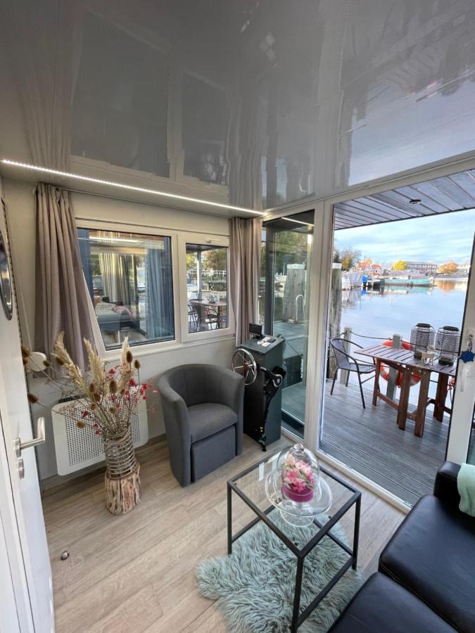 Slapen Op Het Water Apartment Zwartsluis Bagian luar foto