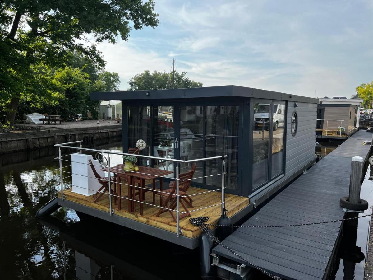 Slapen Op Het Water Apartment Zwartsluis Bagian luar foto