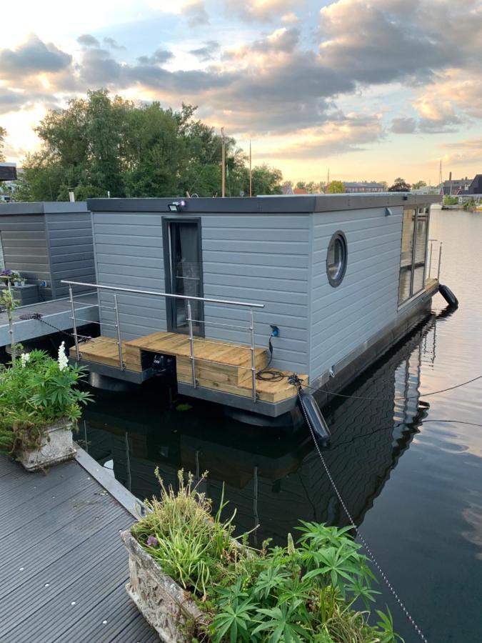 Slapen Op Het Water Apartment Zwartsluis Bagian luar foto